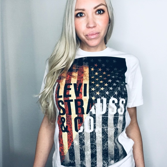 Levi's Tops - Levi Strauss // Memorial Day White Flag Tee